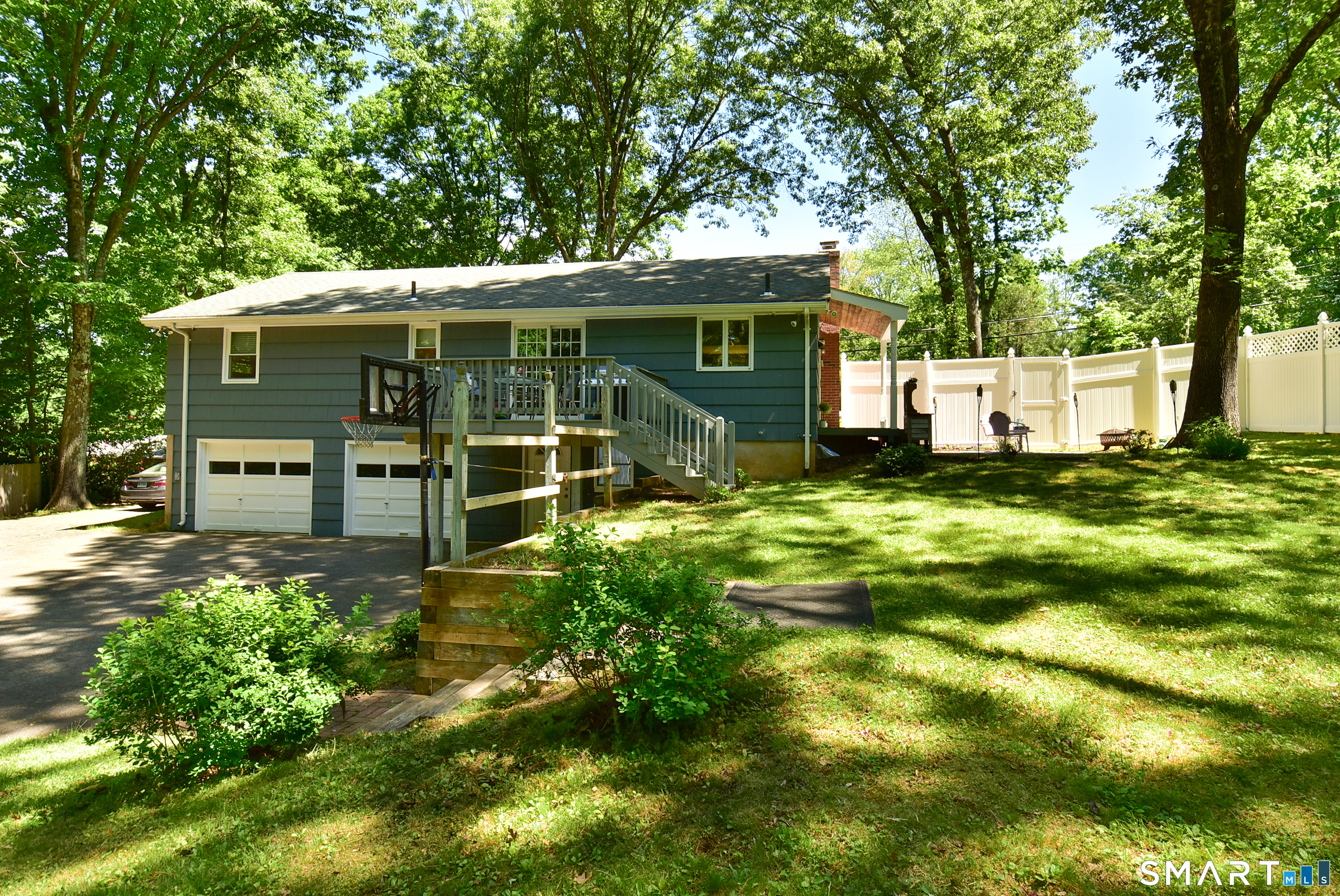 607 Old Post Road Tolland CT 06084