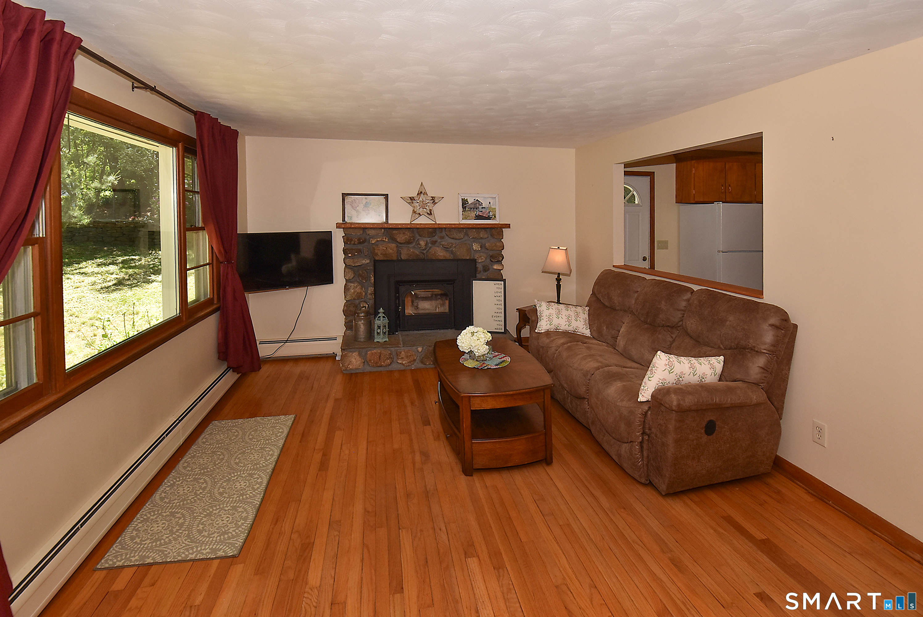 607 Old Post Road Tolland CT 06084
