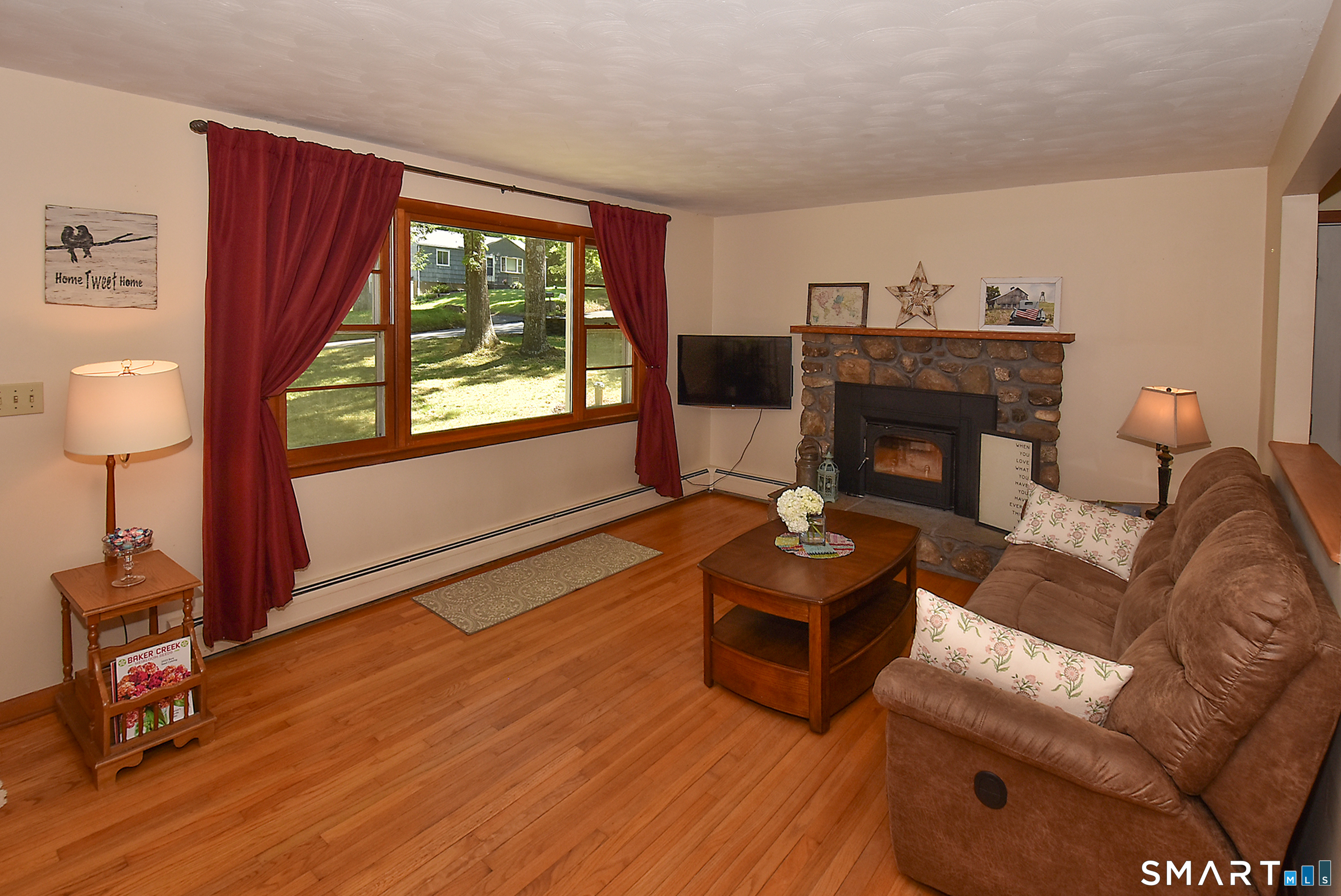 607 Old Post Road Tolland CT 06084