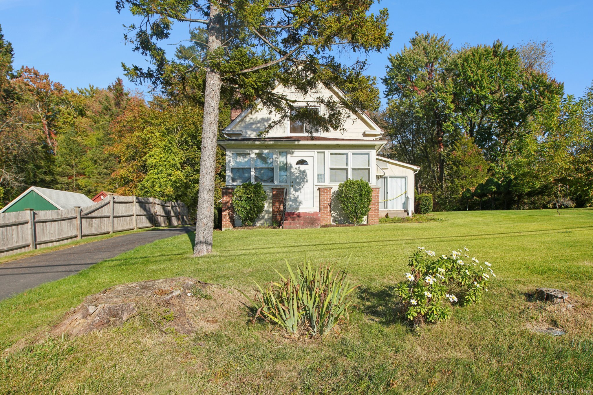 108 Woodland Avenue Bloomfield CT 06002