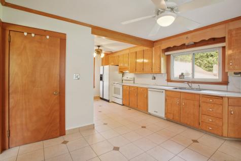 108 Woodland Avenue Bloomfield CT 06002