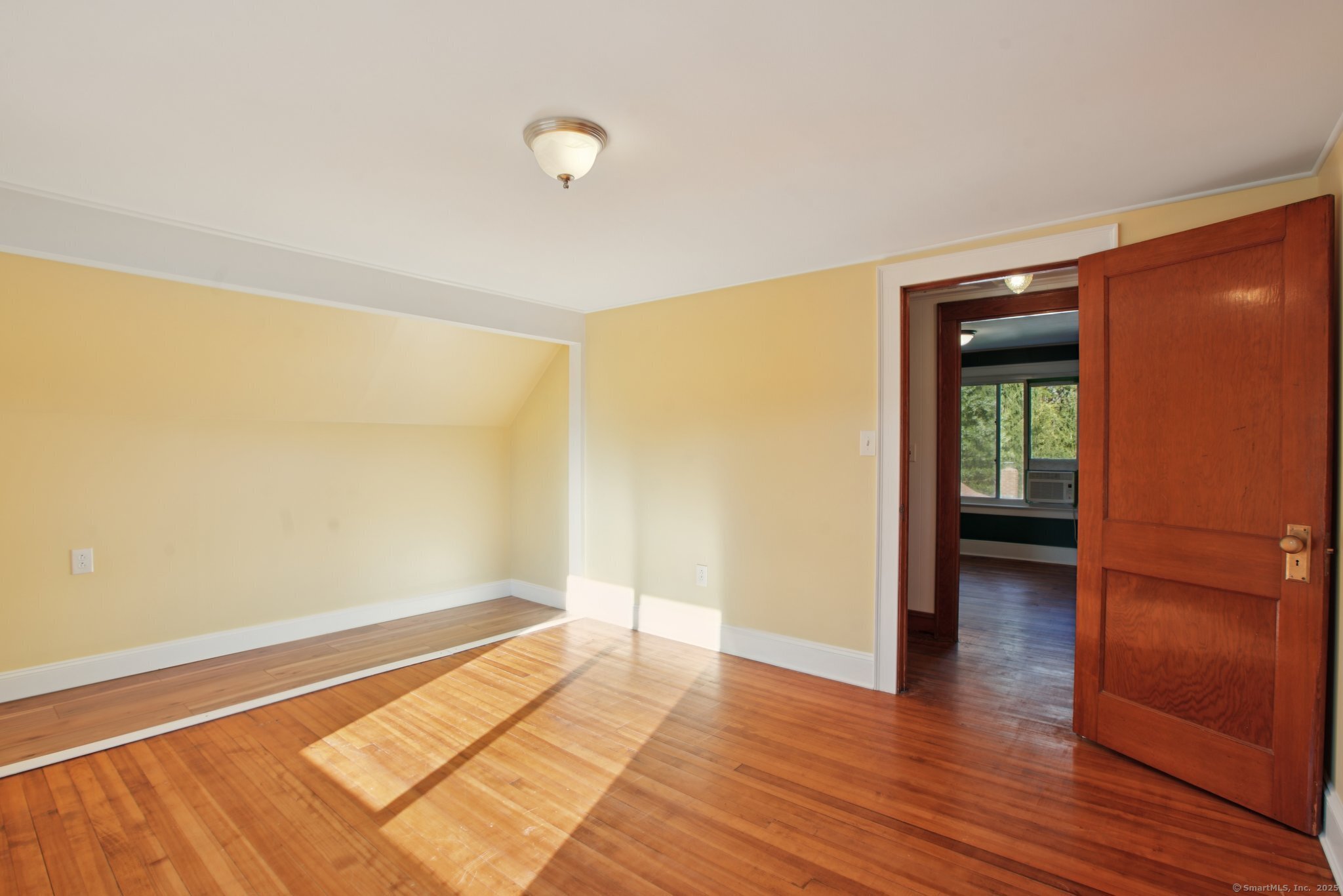 108 Woodland Avenue Bloomfield CT 06002