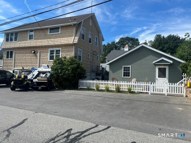 35 Nehantic Drive East Lyme CT 06333