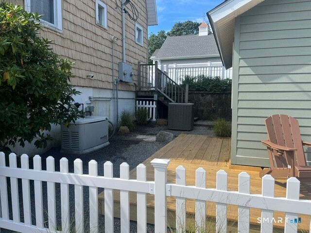 35 Nehantic Drive East Lyme CT 06333