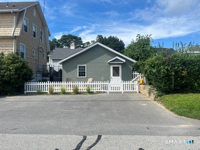 35 Nehantic Drive East Lyme CT 06333