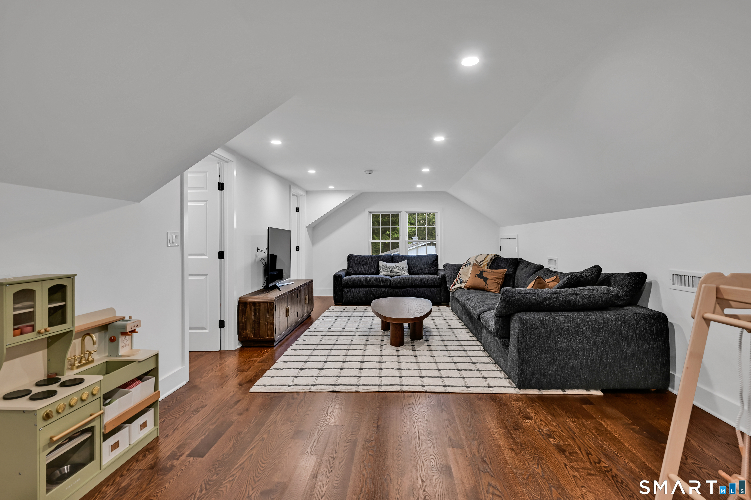 13 Hickory Drive Greenwich CT 06831