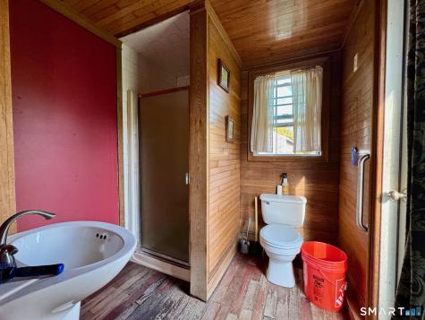 47 Central Pike Foster RI 02825