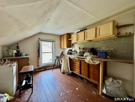 47 Central Pike Foster RI 02825