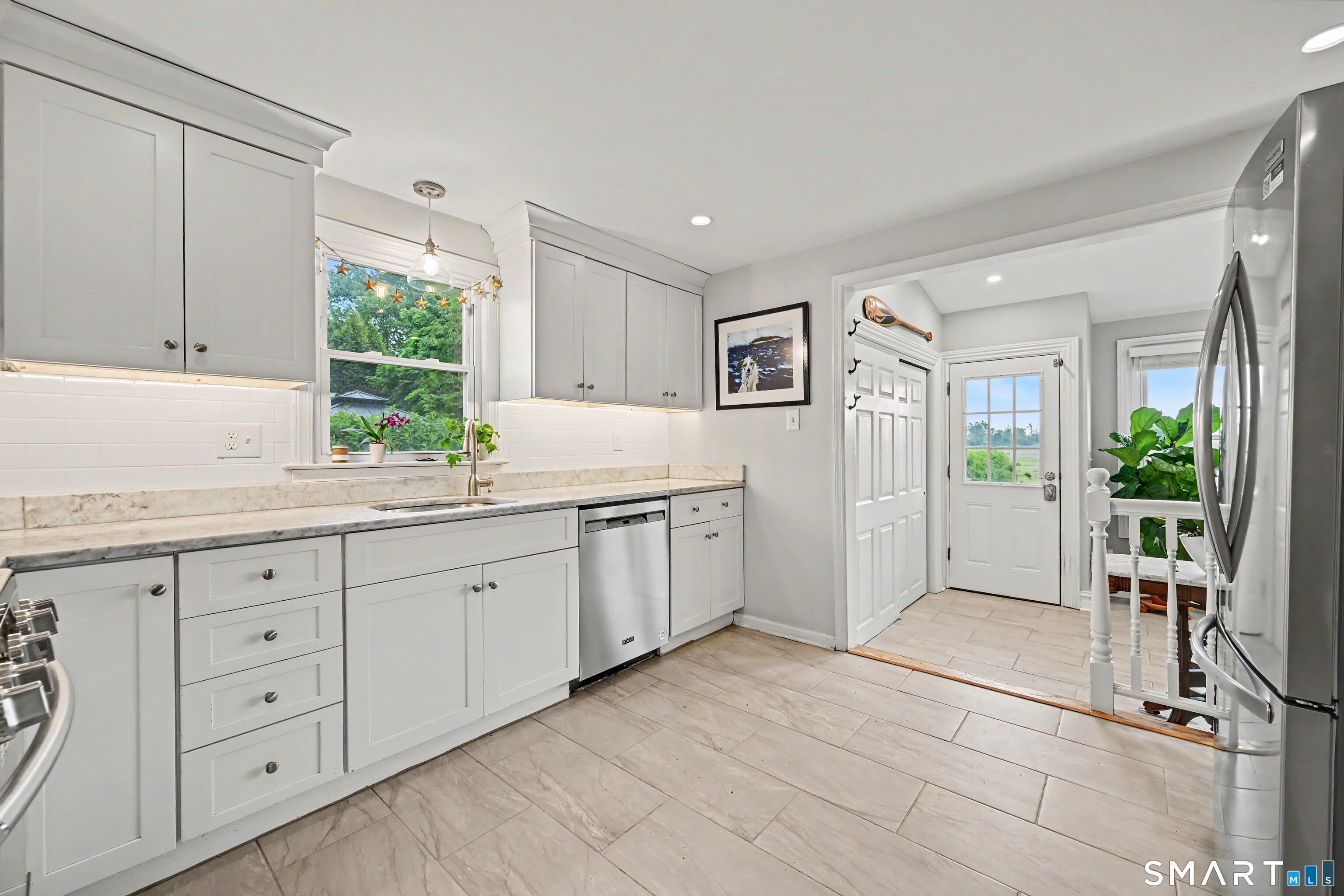 823 Oldfield Road Fairfield CT 06824