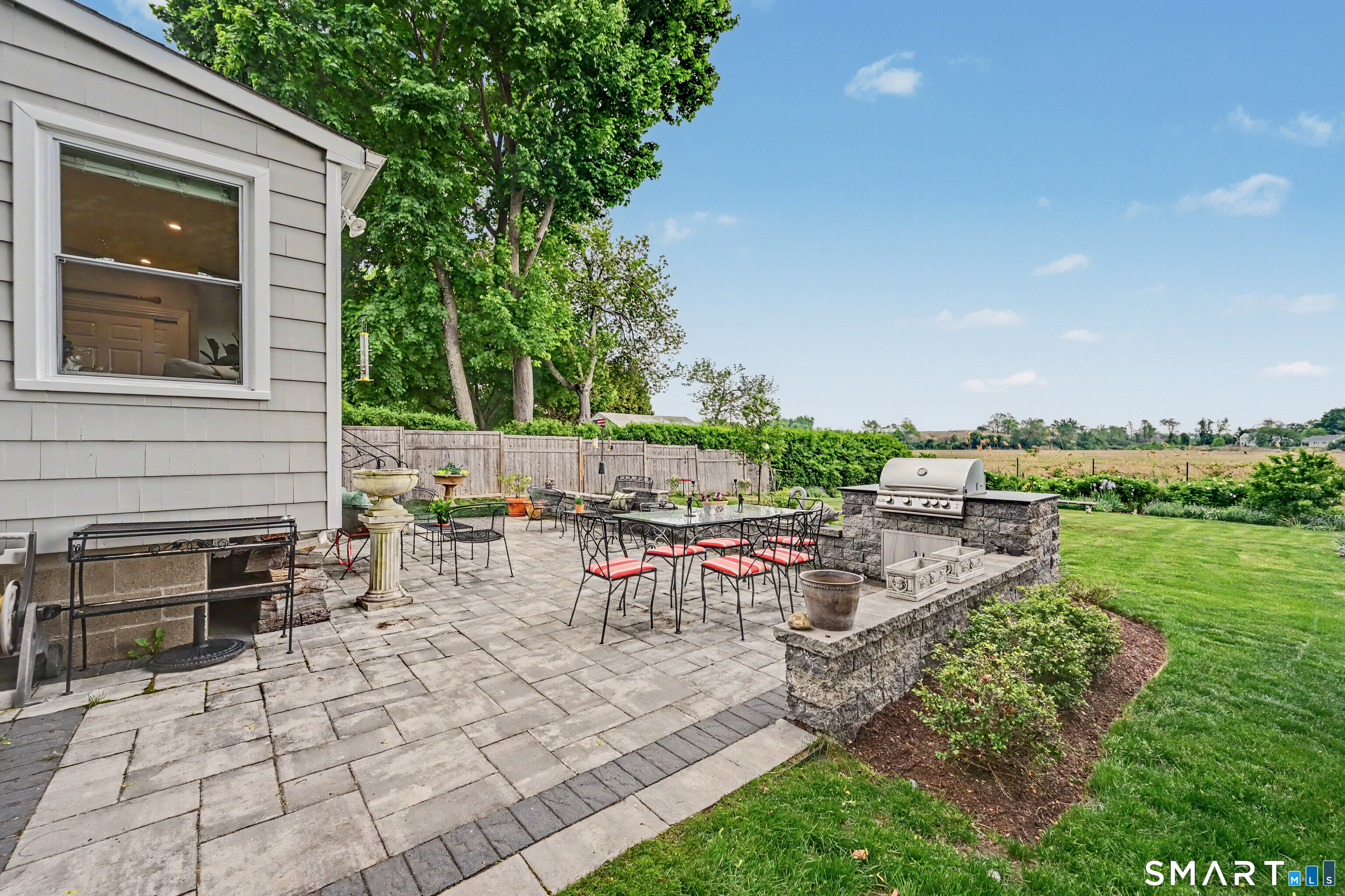 823 Oldfield Road Fairfield CT 06824