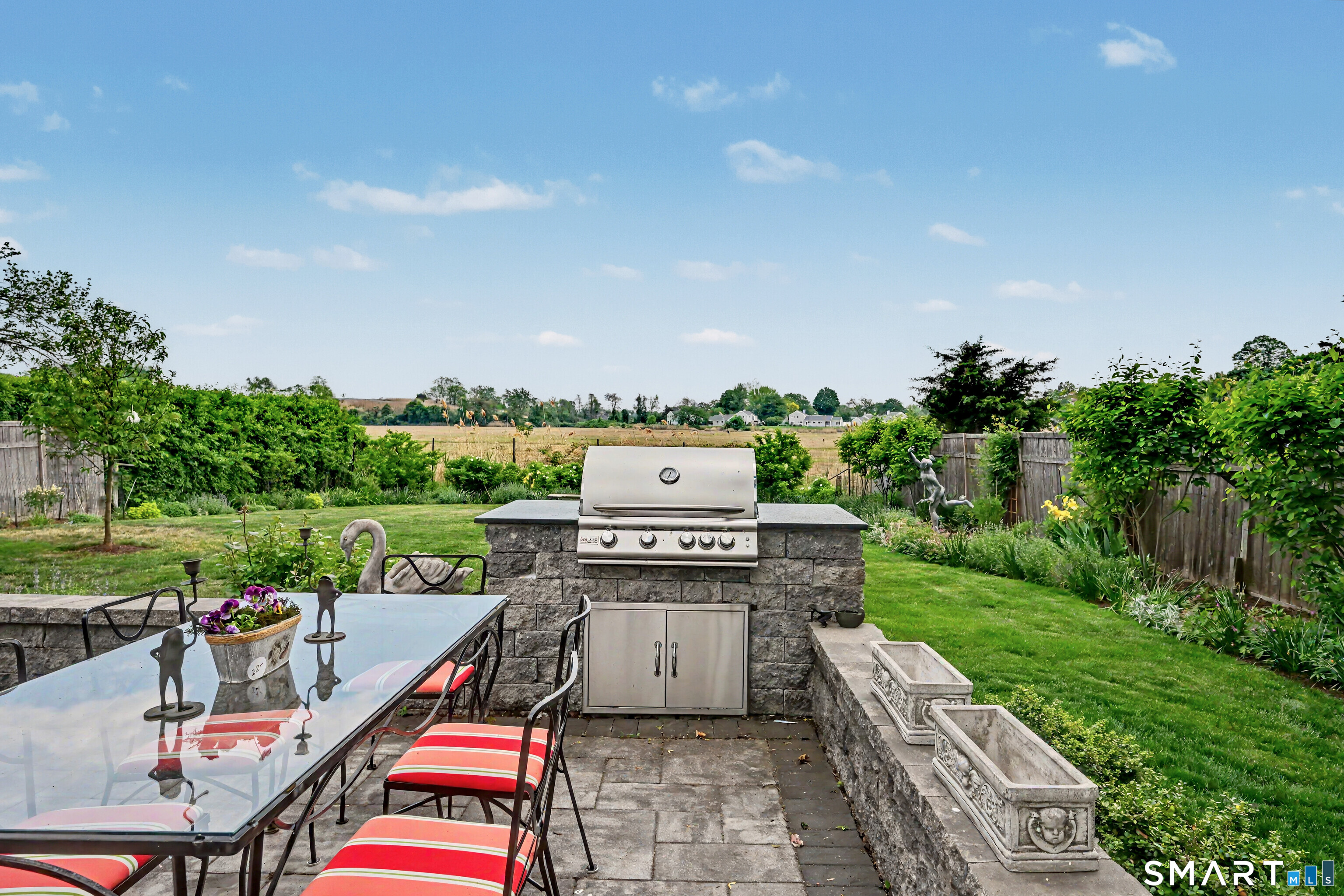 823 Oldfield Road Fairfield CT 06824