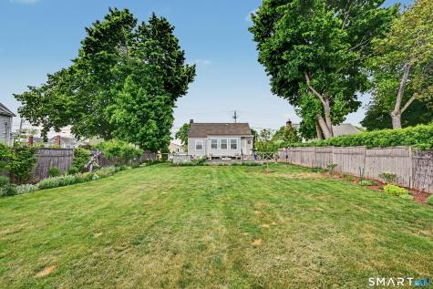 823 Oldfield Road Fairfield CT 06824