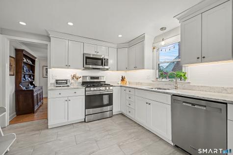 823 Oldfield Road Fairfield CT 06824