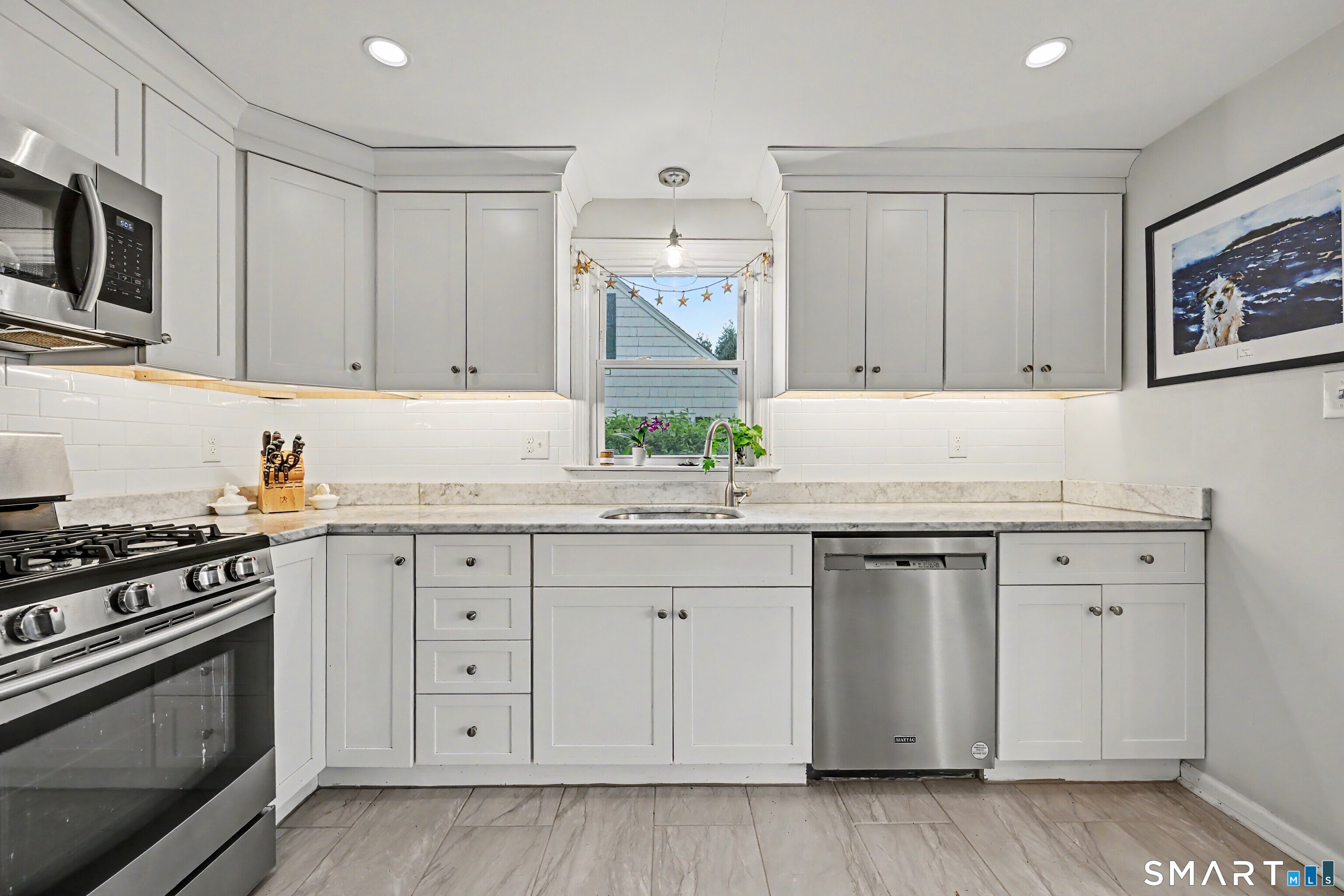 823 Oldfield Road Fairfield CT 06824