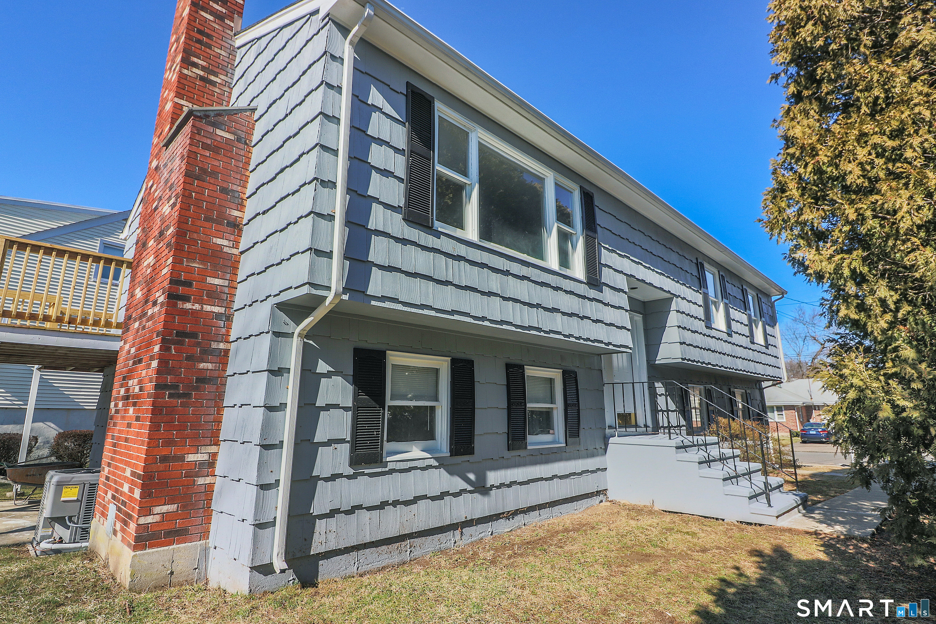 33 Trelane Drive Bridgeport CT 06606