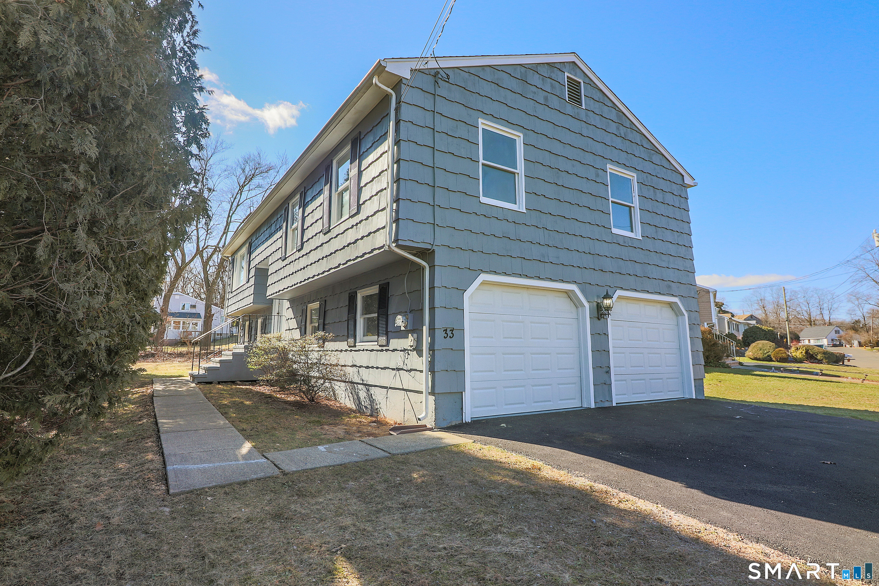 33 Trelane Drive Bridgeport CT 06606