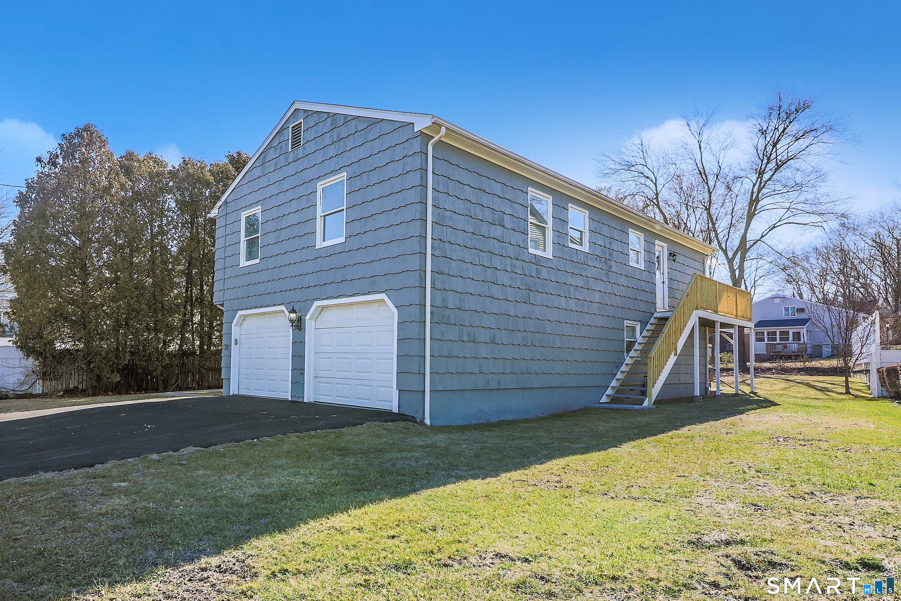 33 Trelane Drive Bridgeport CT 06606