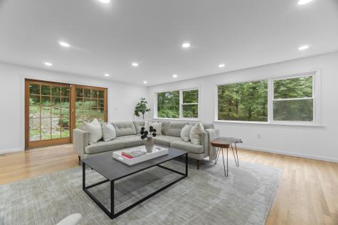 20 Ravenwood Drive Weston CT 06883