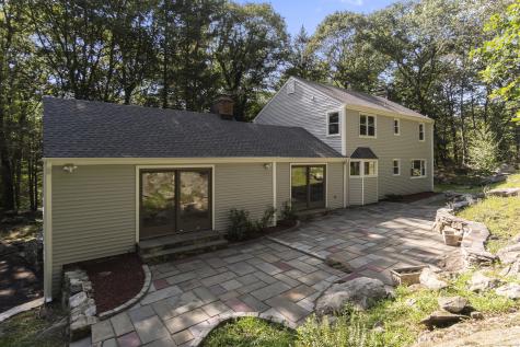 20 Ravenwood Drive Weston CT 06883