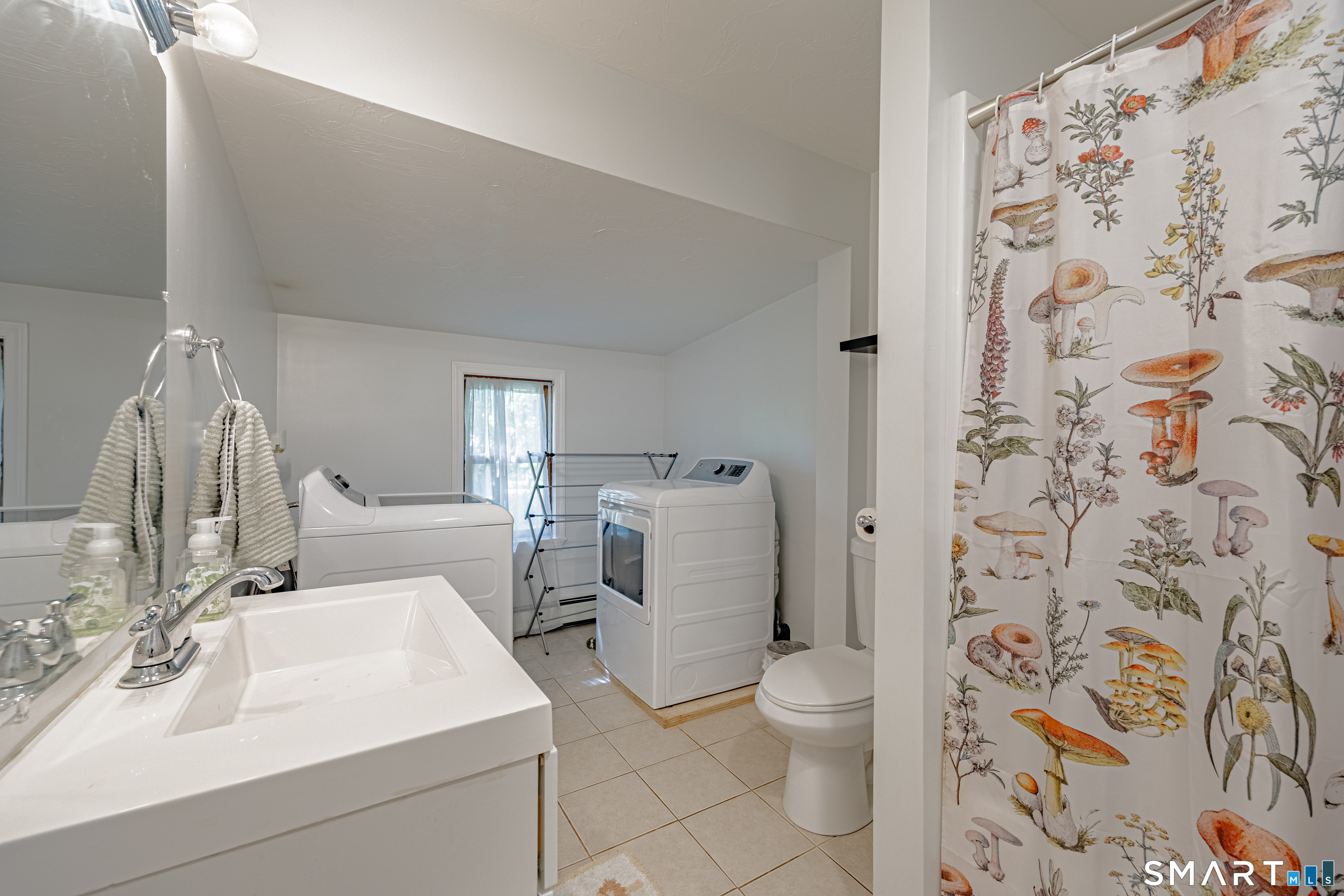 1414 Hartford Pike Killingly CT 06241