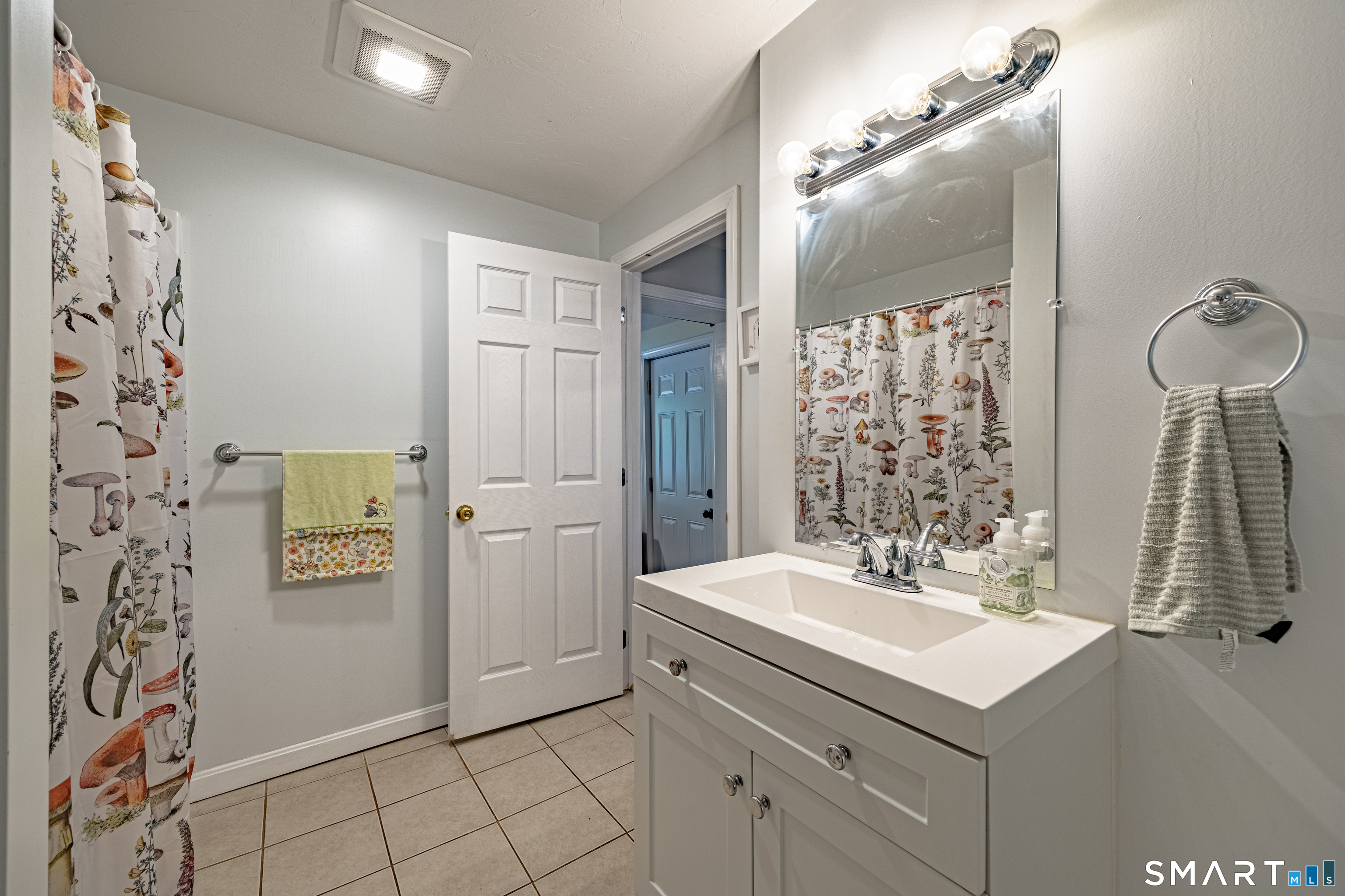1414 Hartford Pike Killingly CT 06241