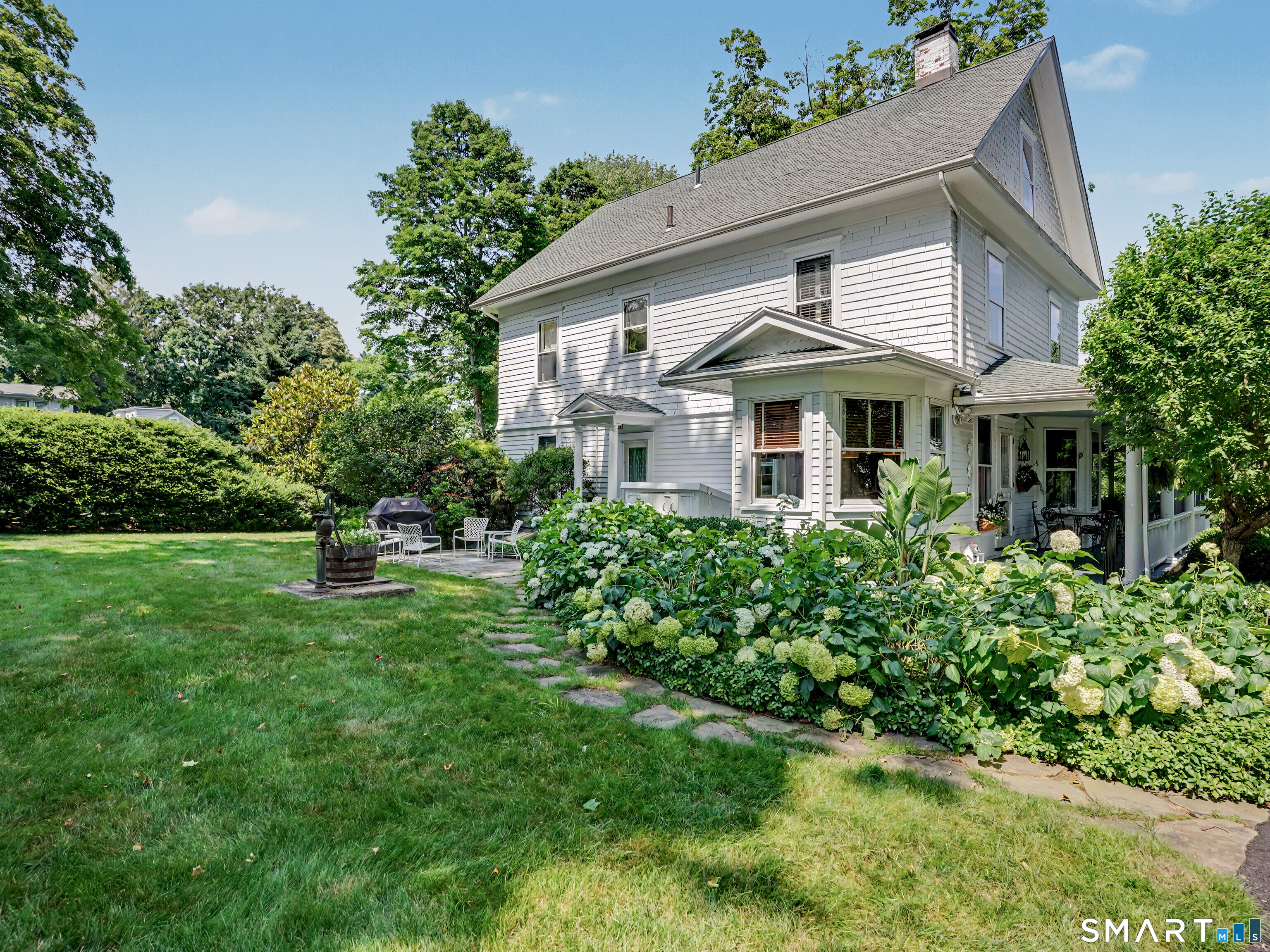 2477 Bronson Road Fairfield CT 06824