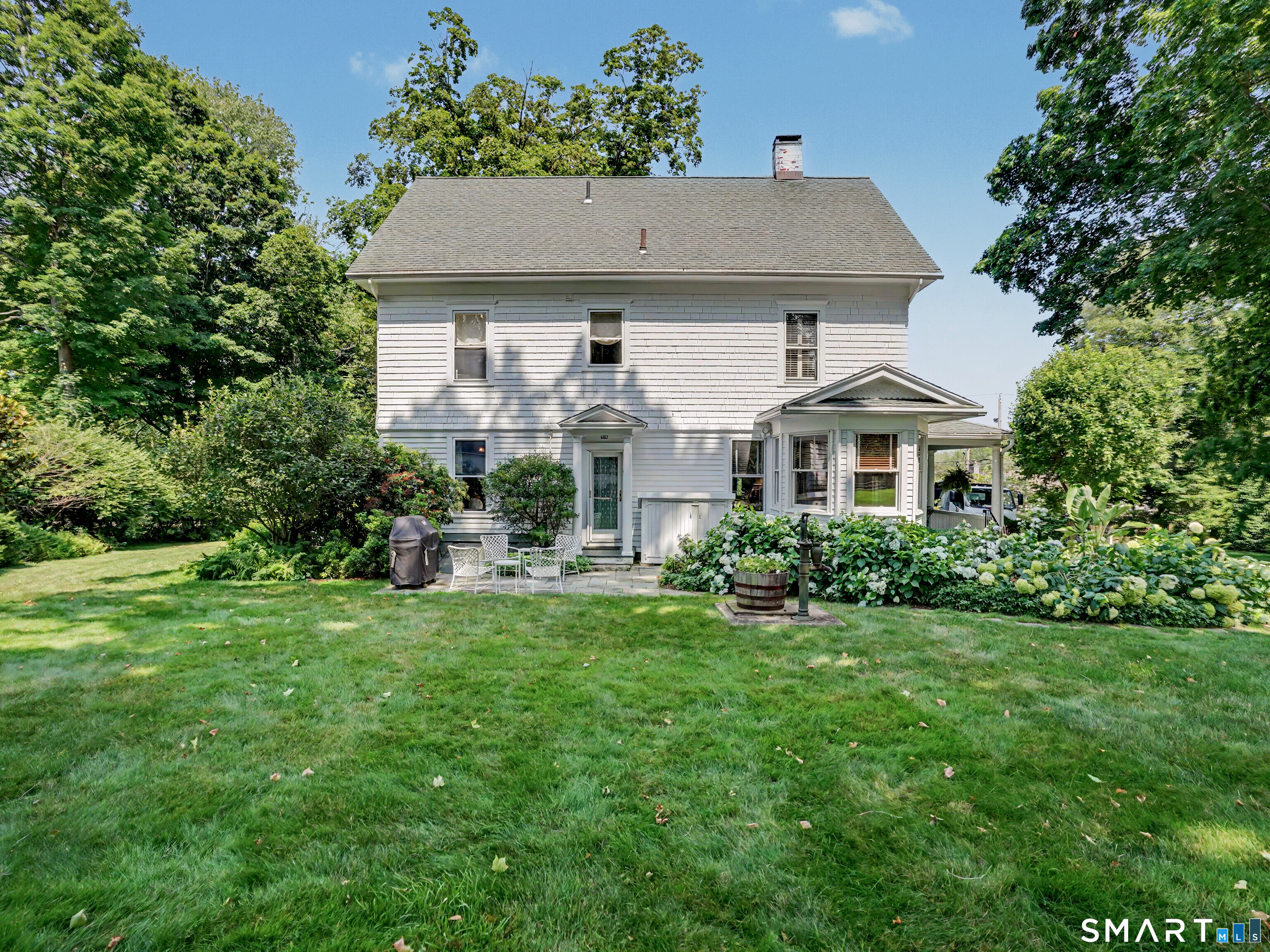 2477 Bronson Road Fairfield CT 06824