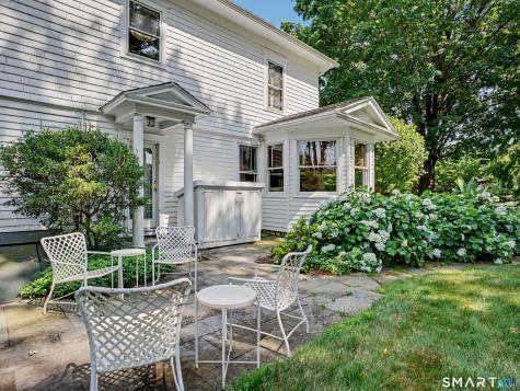 2477 Bronson Road Fairfield CT 06824