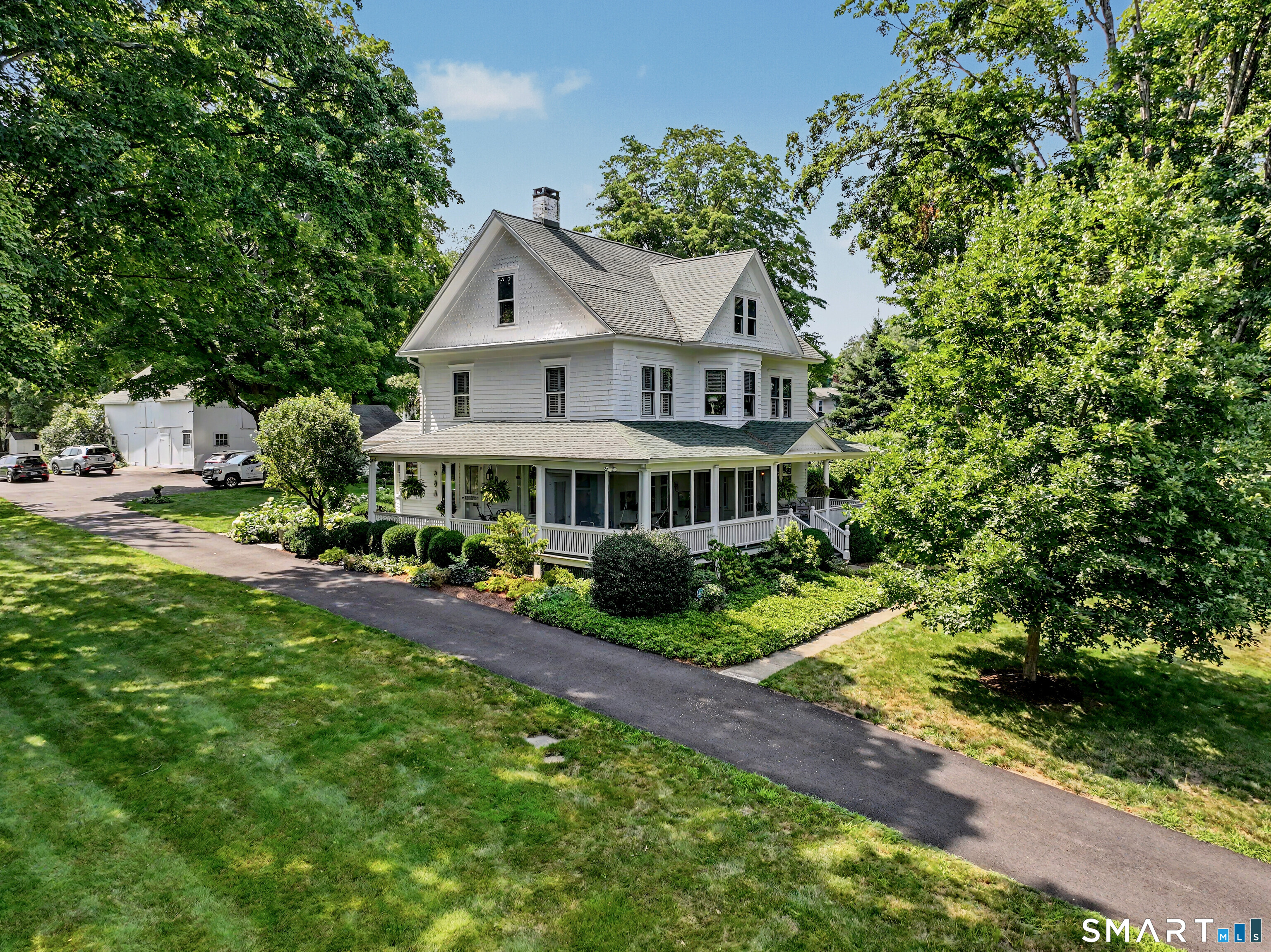 2477 Bronson Road Fairfield CT 06824