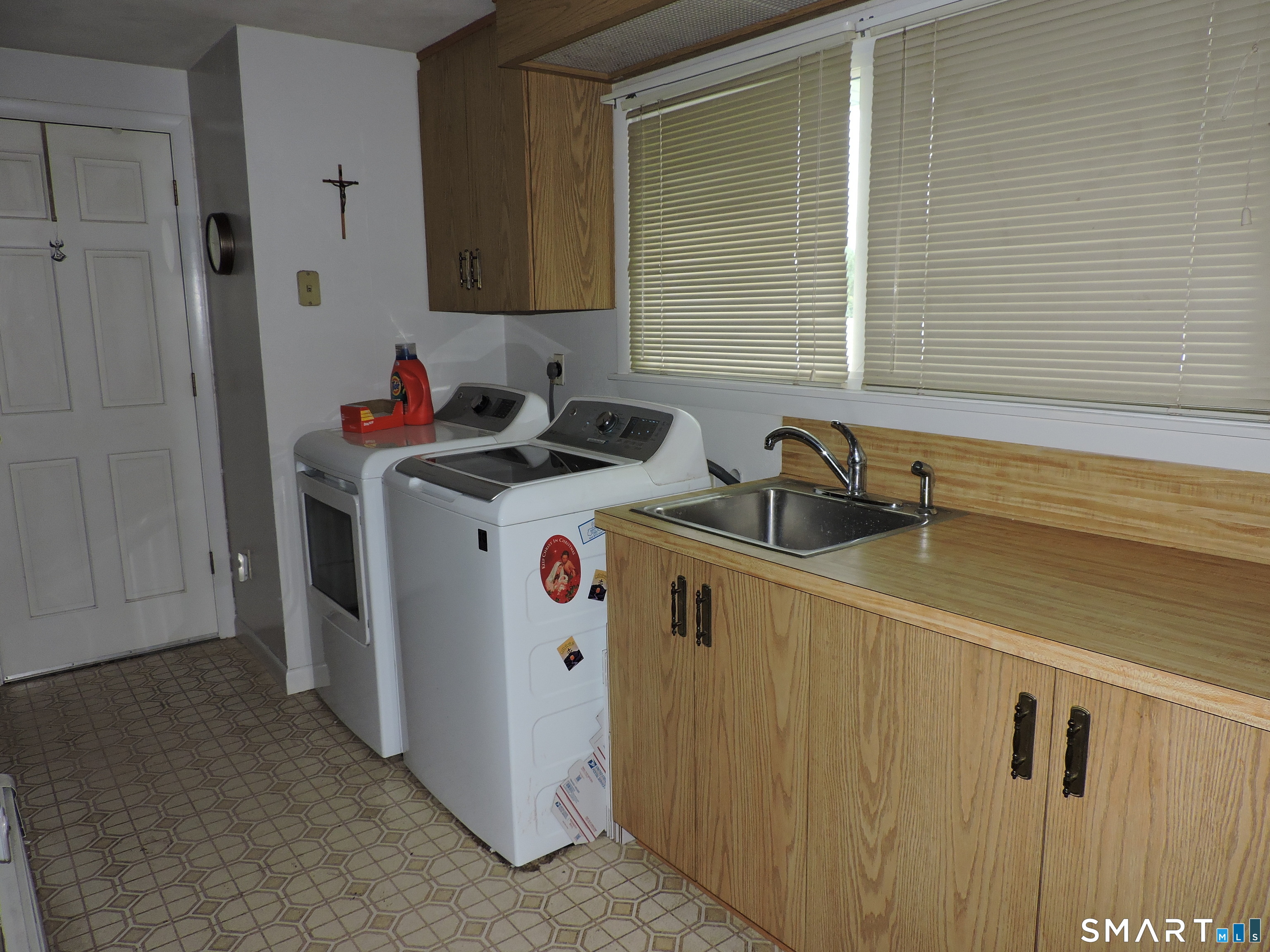 137 Maskel Road South Windsor CT 06074