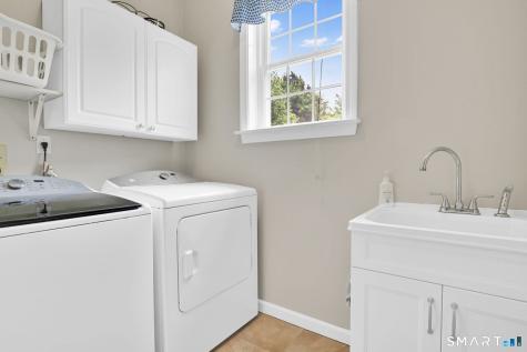 52 Sweet Meadow Drive South Windsor CT 06074