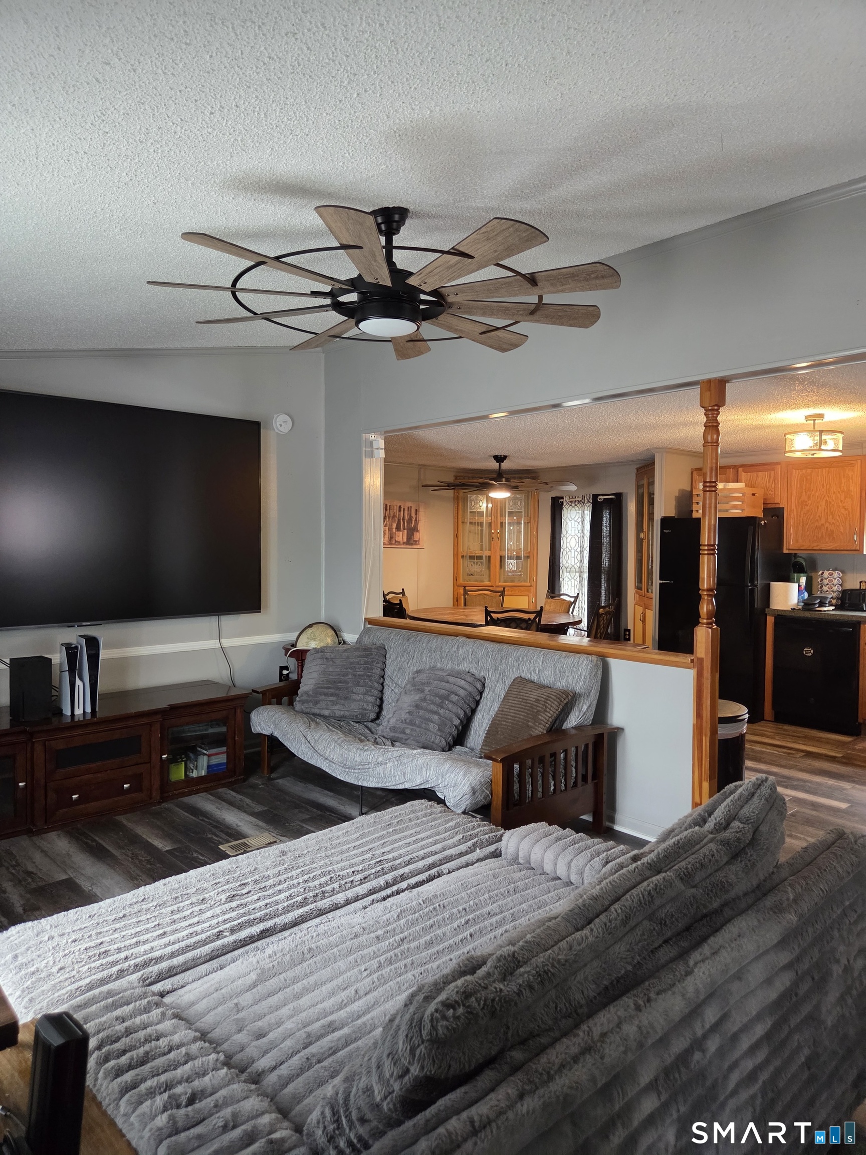 81 Woodland Park Shelton CT 06484