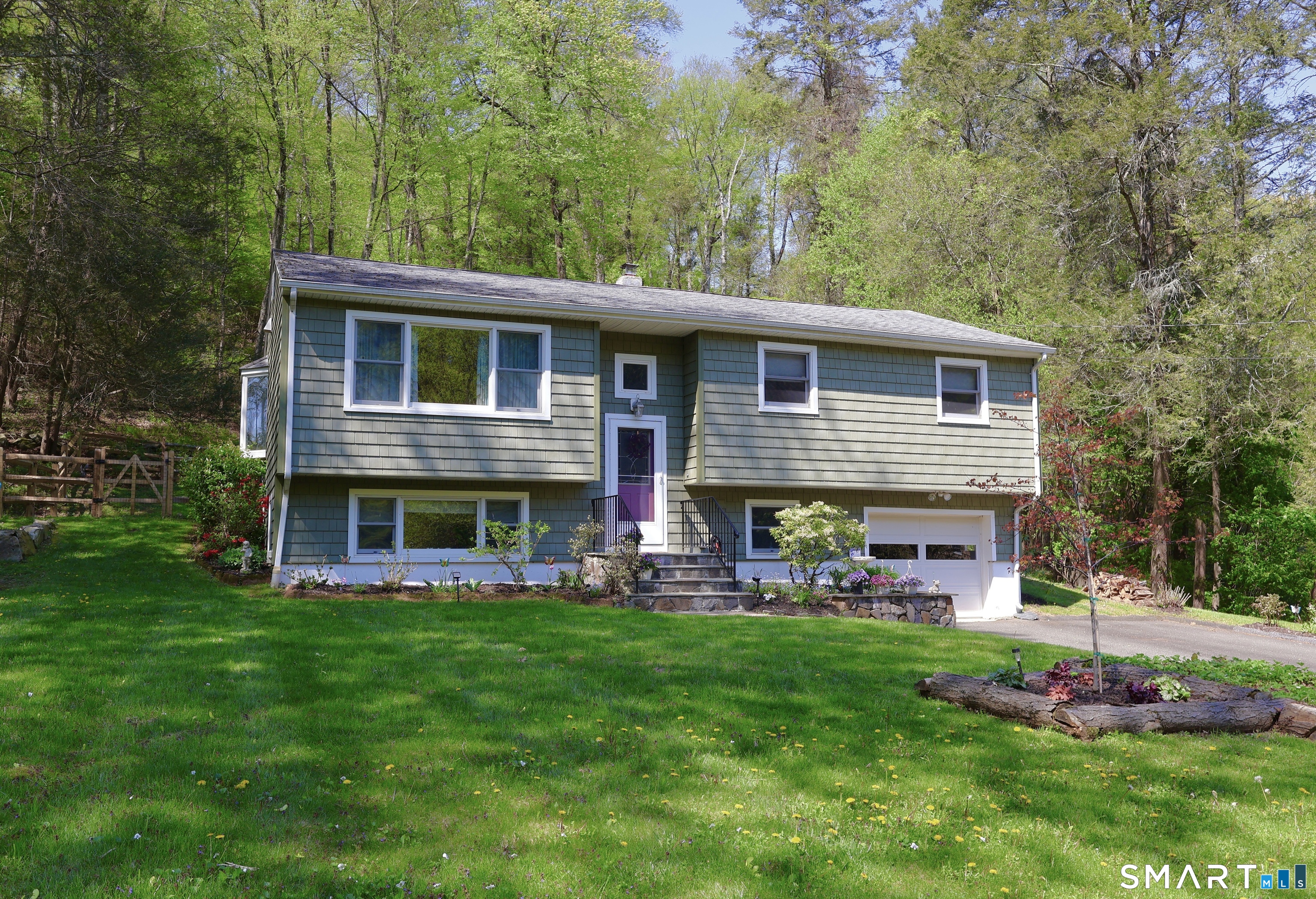 6 Hillside Court Brookfield CT 06804