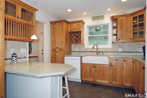 6 Hillside Court Brookfield CT 06804