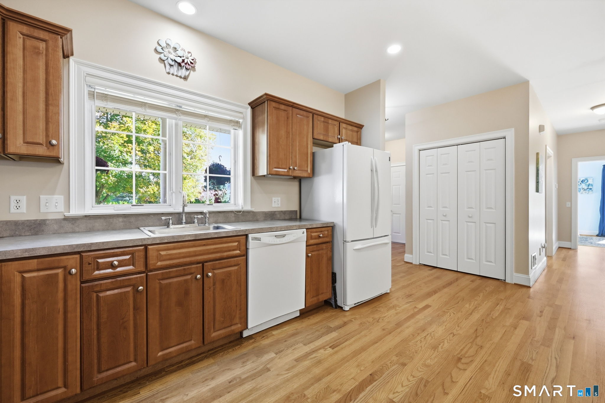 10 Hunt Glen Drive Granby CT 06035