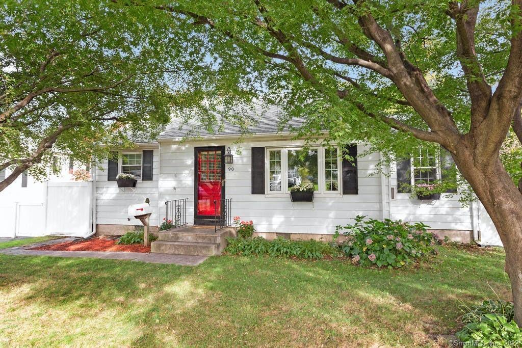 90 Courtland Circle Stamford CT 06902