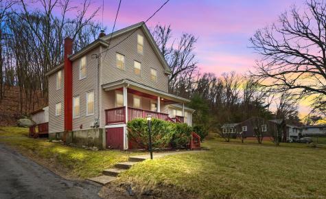 38 Sabin Street Putnam CT 06260