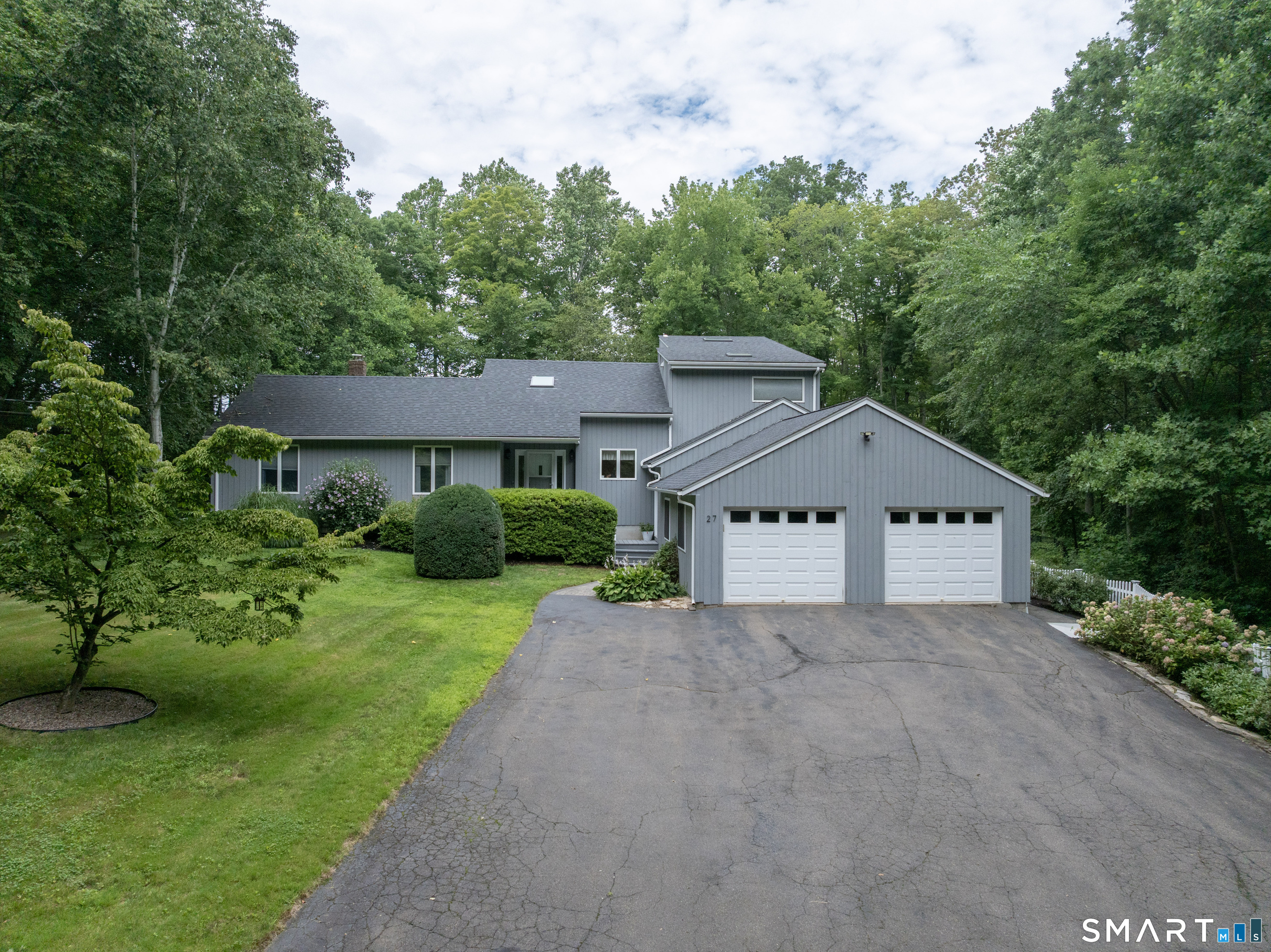 27 Wildwood Road North Branford CT 06405