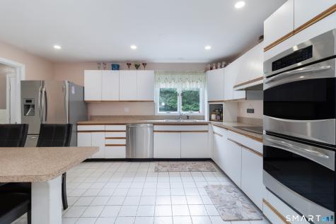 27 Wildwood Road North Branford CT 06405