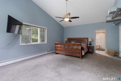 27 Wildwood Road North Branford CT 06405