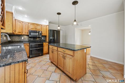 50 Shortwoods Road New Fairfield CT 06812