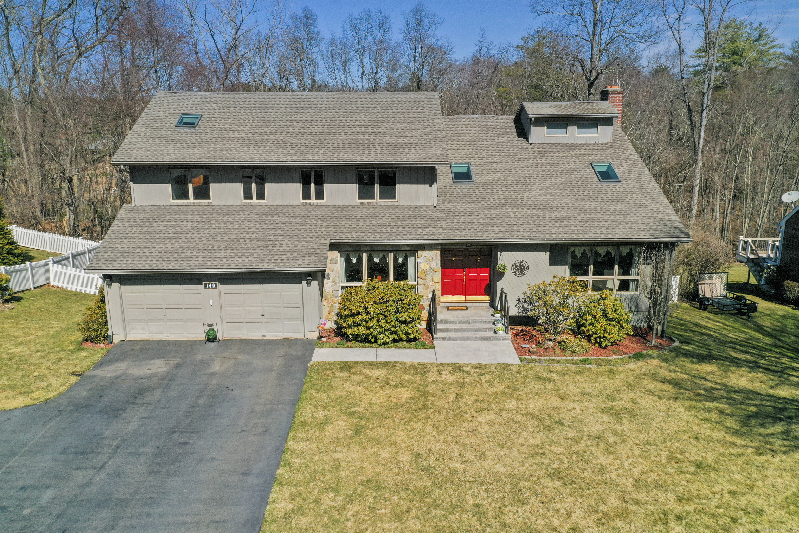 140 Oakridge Farmington CT 06085
