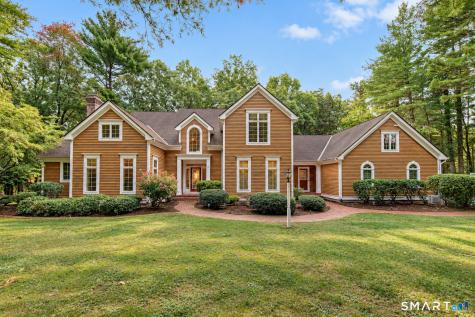 10 Whitman Pond Road Simsbury CT 06070