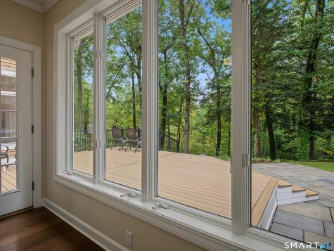 10 Whitman Pond Road Simsbury CT 06070