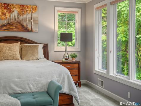 10 Whitman Pond Road Simsbury CT 06070