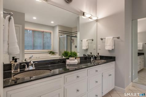 10 Whitman Pond Road Simsbury CT 06070
