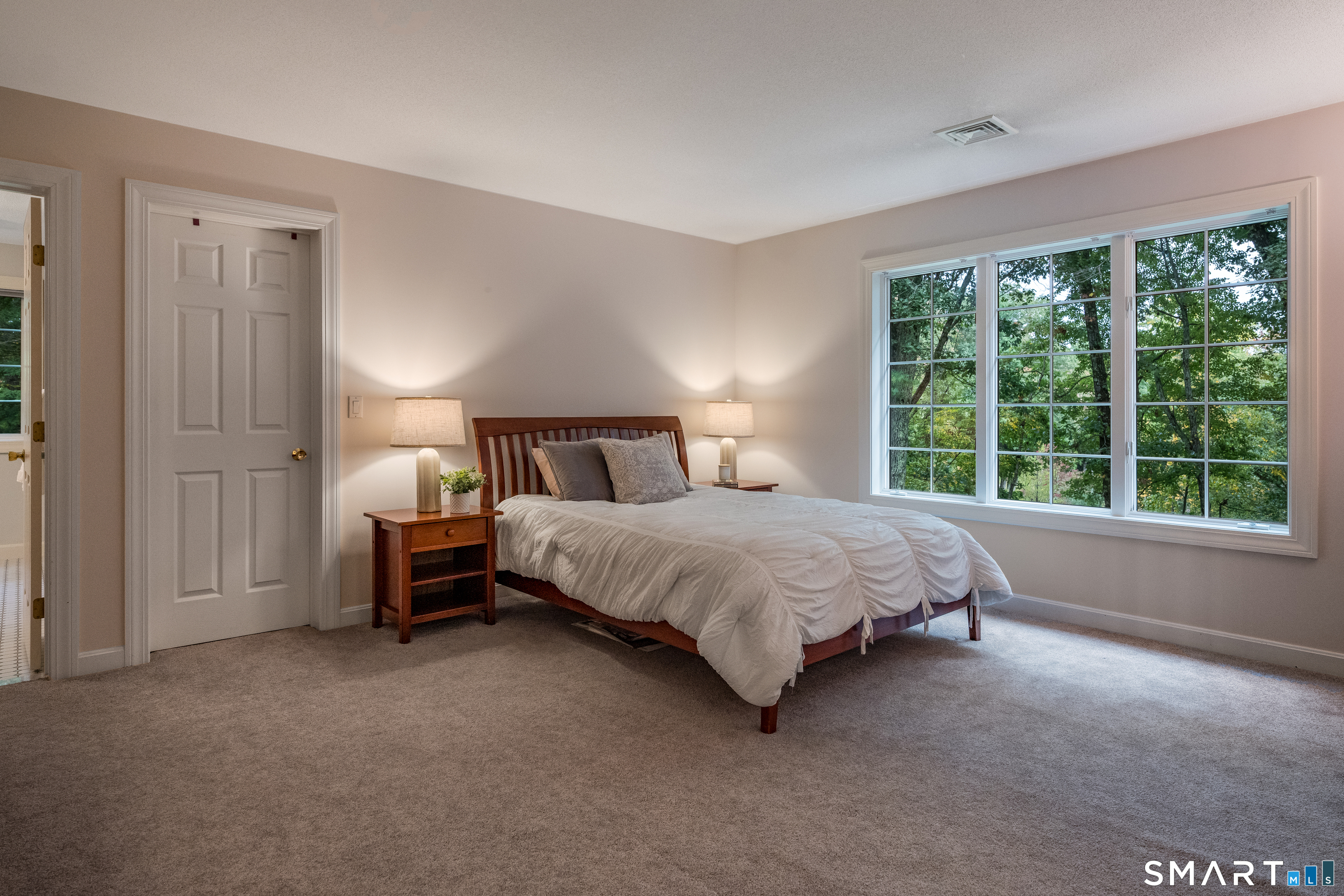 10 Whitman Pond Road Simsbury CT 06070