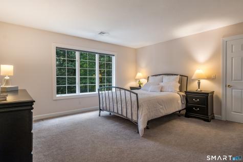 10 Whitman Pond Road Simsbury CT 06070