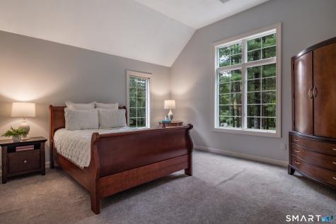 10 Whitman Pond Road Simsbury CT 06070