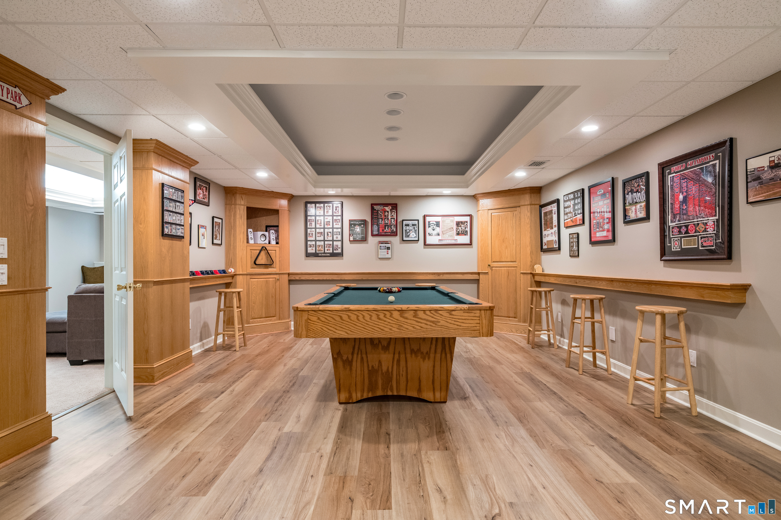 10 Whitman Pond Road Simsbury CT 06070